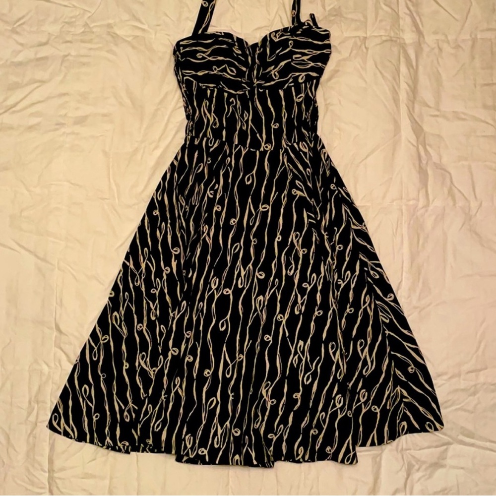 Girls from Savoy dress, halter or strapless